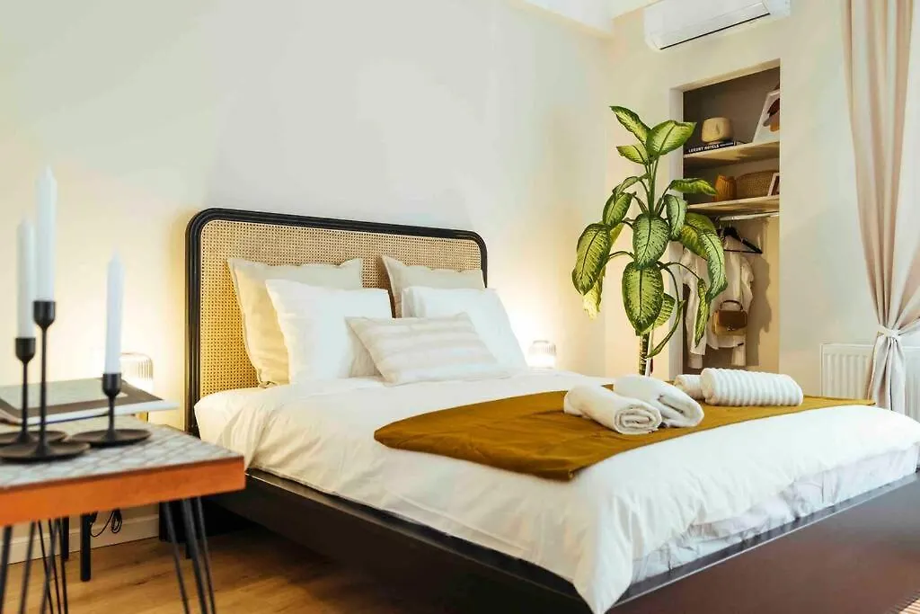 Stunning Views - Top Location - Netflix + Balcony Bukurešť Apartmán