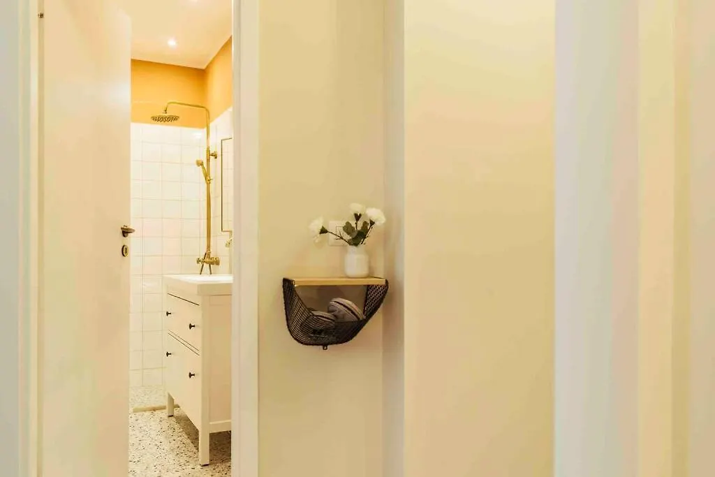 Apartment Stunning Views - Top Location - Netflix + Balcony Bucharest