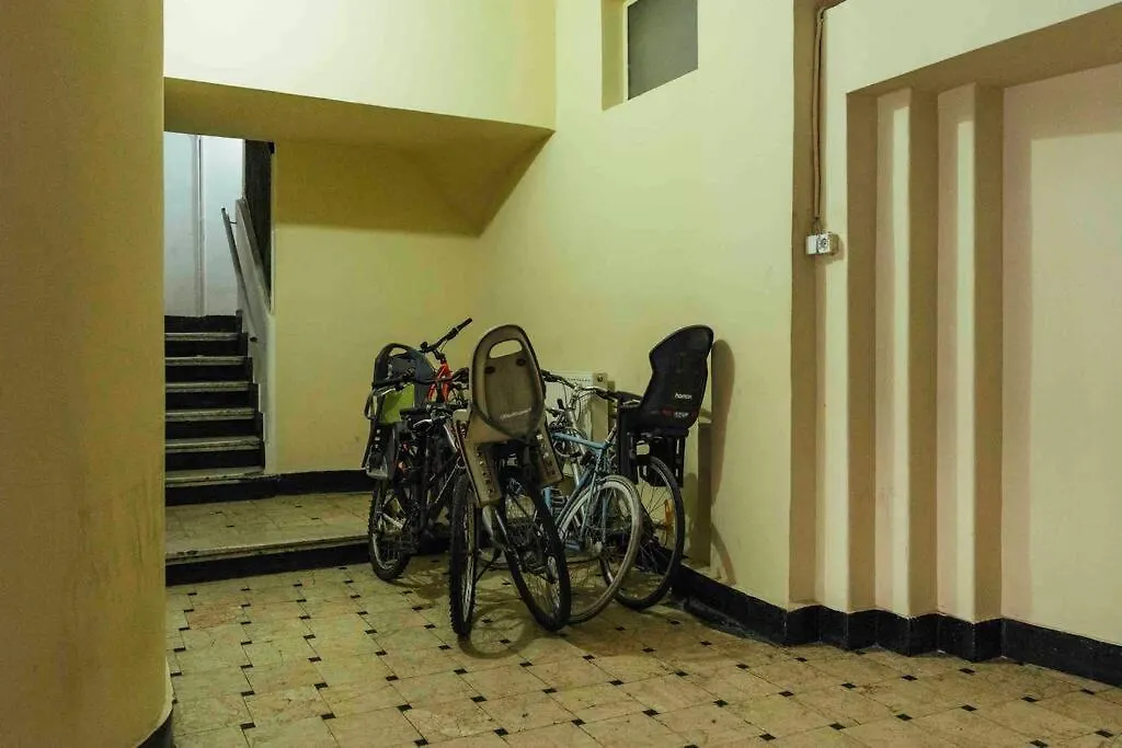 Stunning Views - Top Location - Netflix + Balcony Bucharest Romania