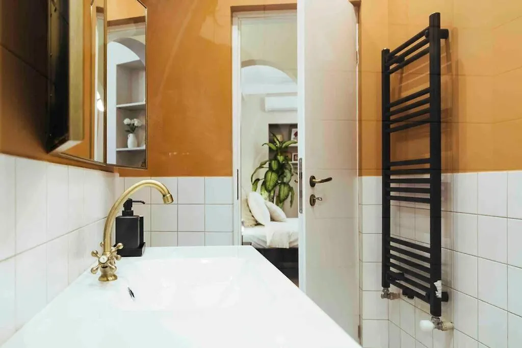 Stunning Views - Top Location - Netflix + Balcony Bucharest Apartment